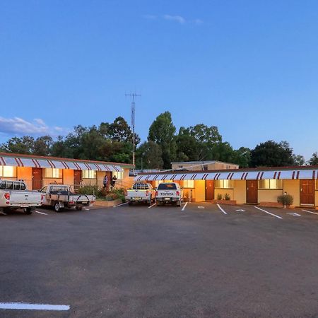 Golden Peak Motel Peakhill Peak Hill Kültér fotó